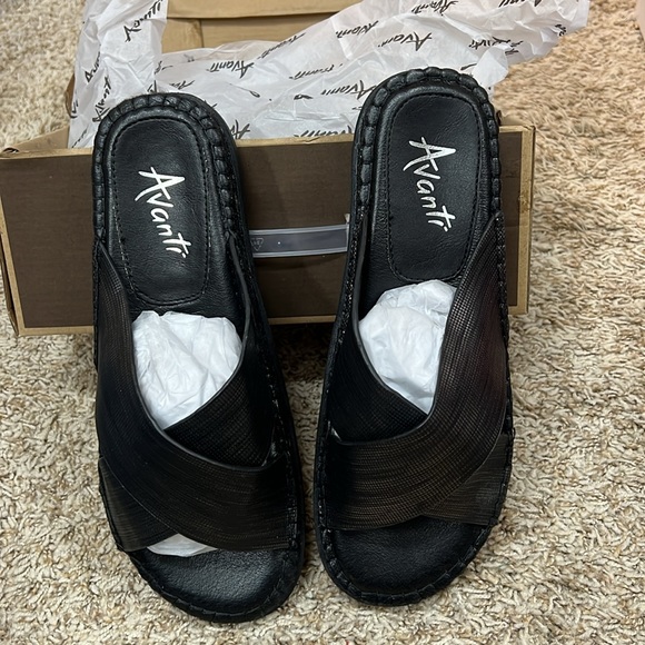 Avanti sandals - Picture 6 of 6